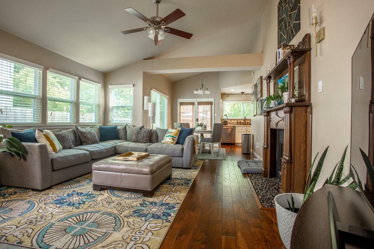 Comfortable, Family And Business Friendly 2Bd/2Ba House In North Austin Exterior foto